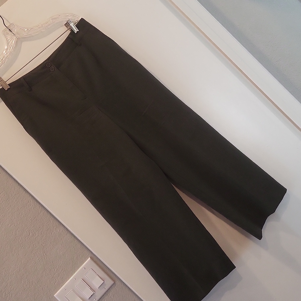 Talbots green trousers